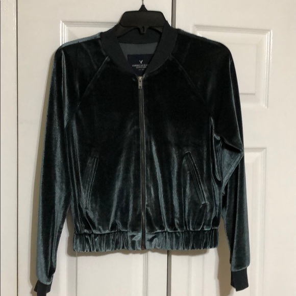 American Eagle Outfitters Jackets & Blazers - NWOT crushed velvet American Eagle bomber size xs